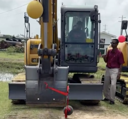 Excavators for Region 5 Guyana Drainage