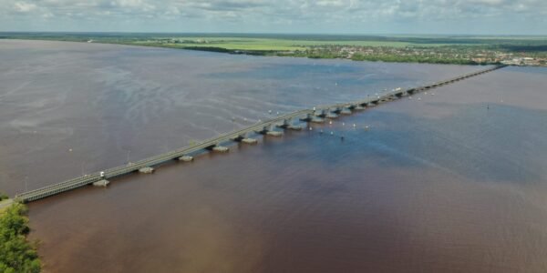 berbice river bridge closing in guyana